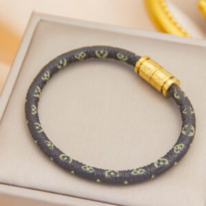 Pulsera Louis Vuitton Bañado en Oro 6